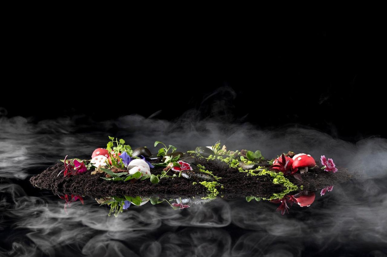 盛泰澜苏梅查汶海滩度假村 外观 照片 Coffin with flowers
